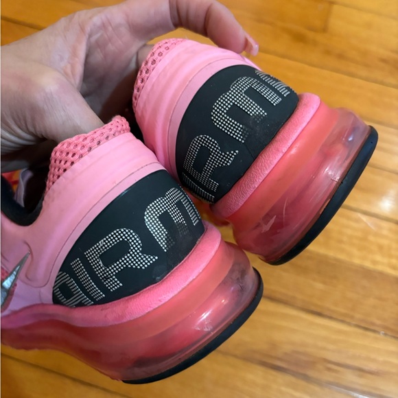 Nike Women's Pink and Gray Athletic Shoes - Picture 5 of 7